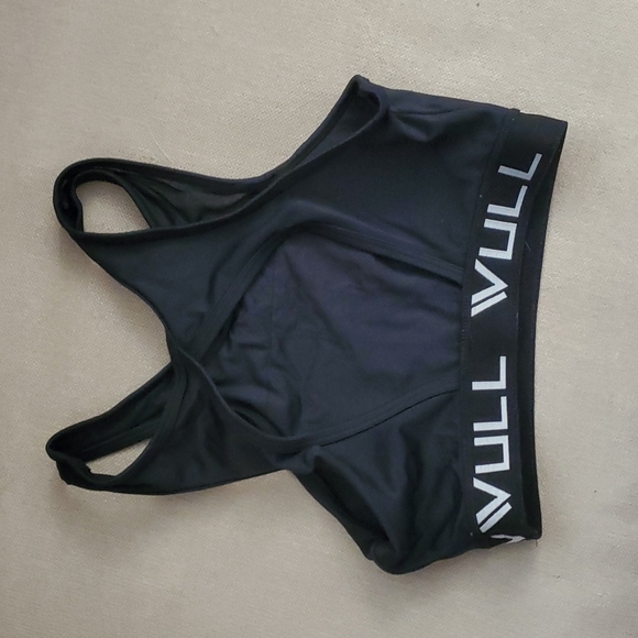 vull sport sports bra - Picture 2 of 4